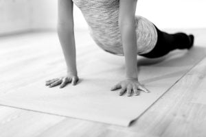 Μάθετε πώς η σωστή διατροφή σε συνδυασμό με φυσικοθεραπεία μπορεί να επιταχύνει την ανάρρωση από αθλητικούς τραυματισμούς.